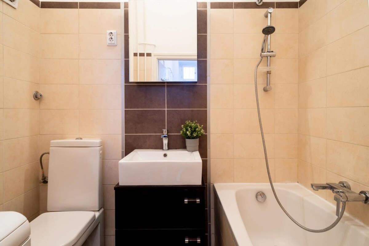 Lovely Downtown Apartment Close To The Basilica Budapest Kültér fotó