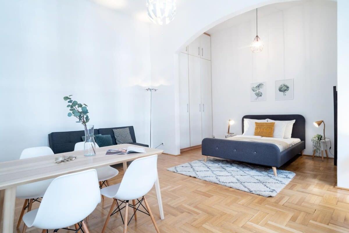 Lovely Downtown Apartment Close To The Basilica Budapest Kültér fotó