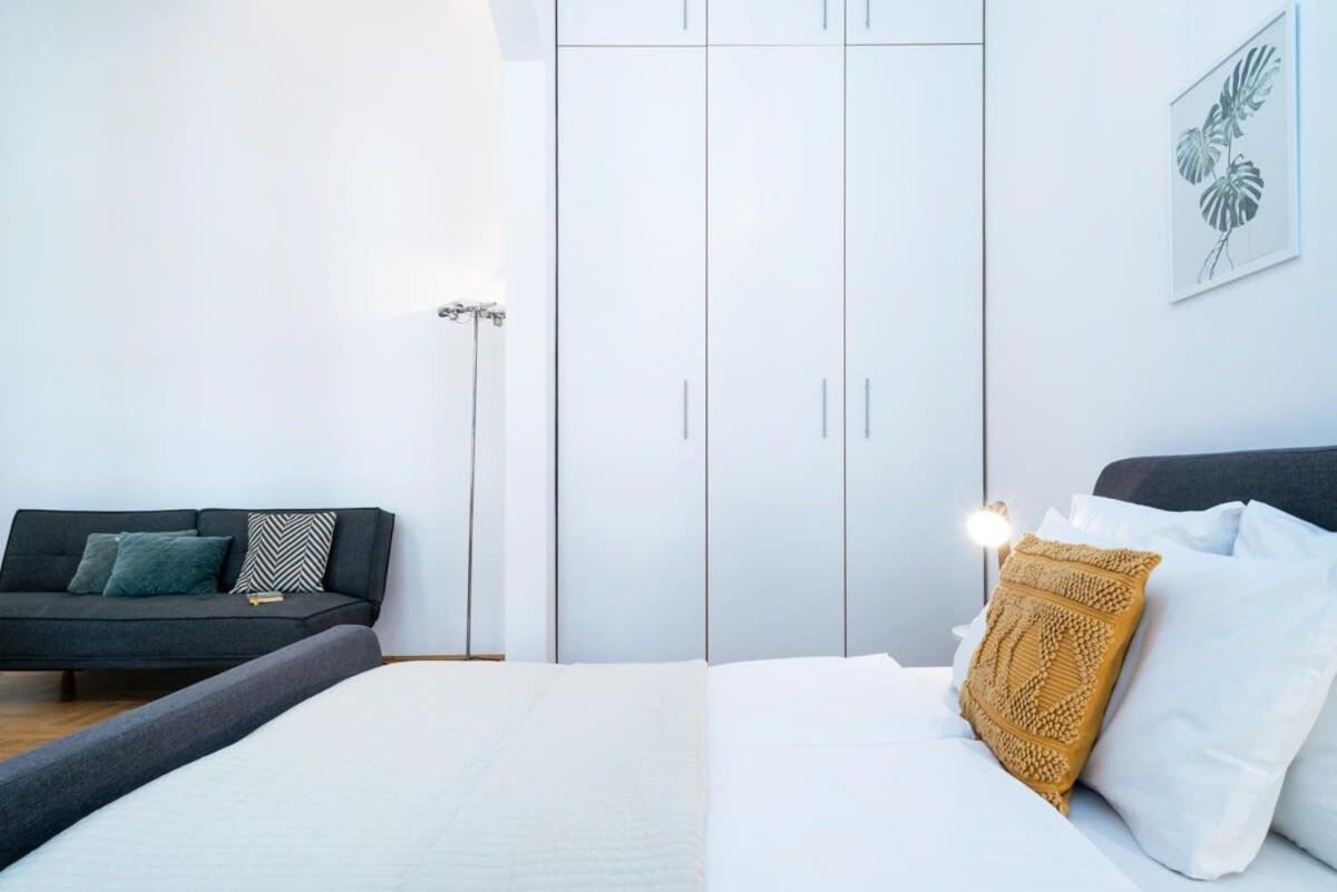 Lovely Downtown Apartment Close To The Basilica Budapest Kültér fotó