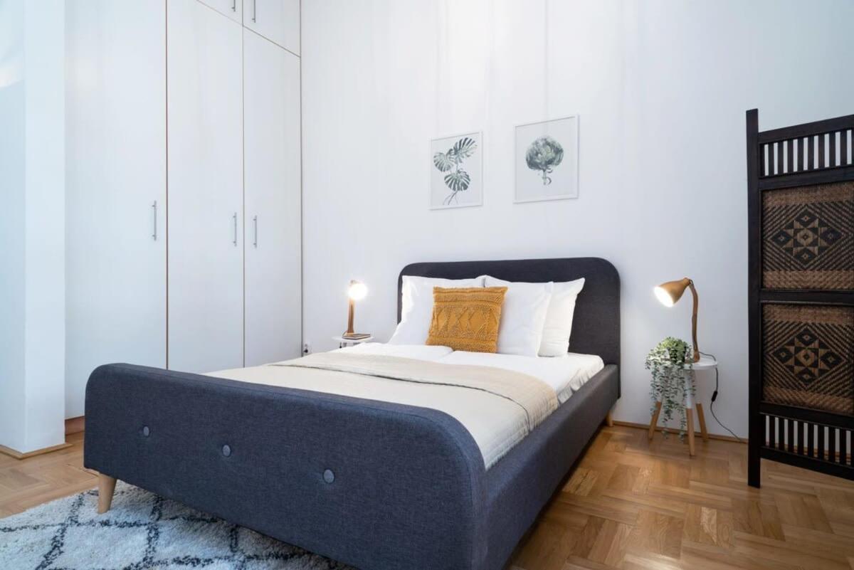 Lovely Downtown Apartment Close To The Basilica Budapest Kültér fotó